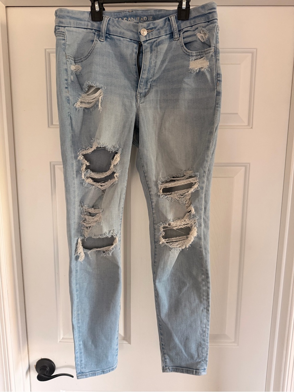 American Eagle Outfitters Light Blue Distressed curvy Highrise Jegging Sz 12